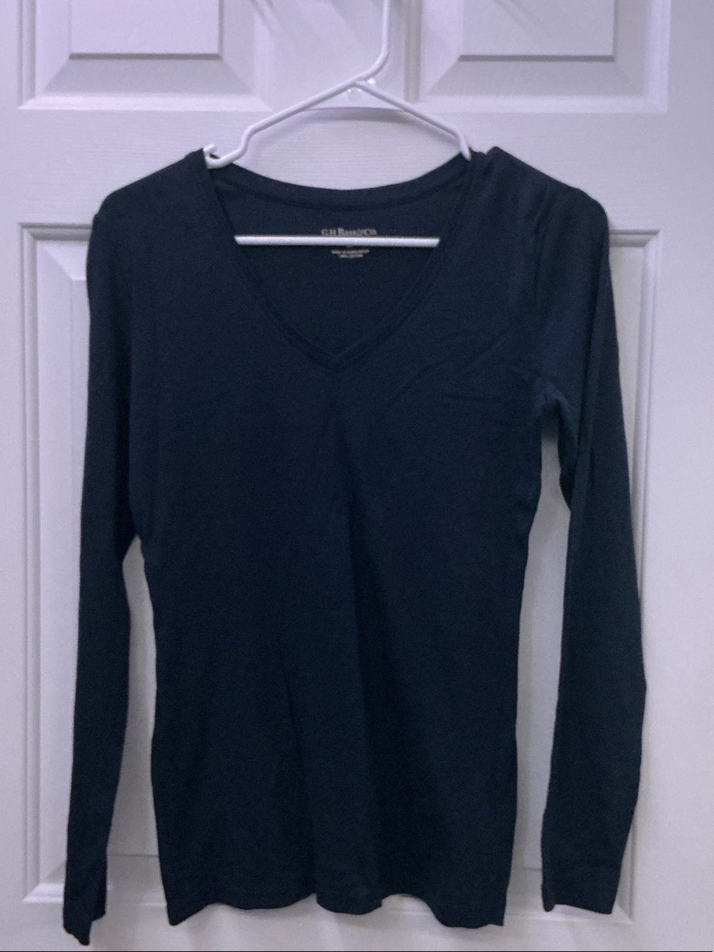 G.H. Bass & Co. Women's Long-Sleeve V-Neck Tee in Navy
